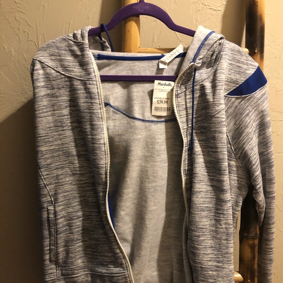 Under armor hoodie - Picture 1 of 1